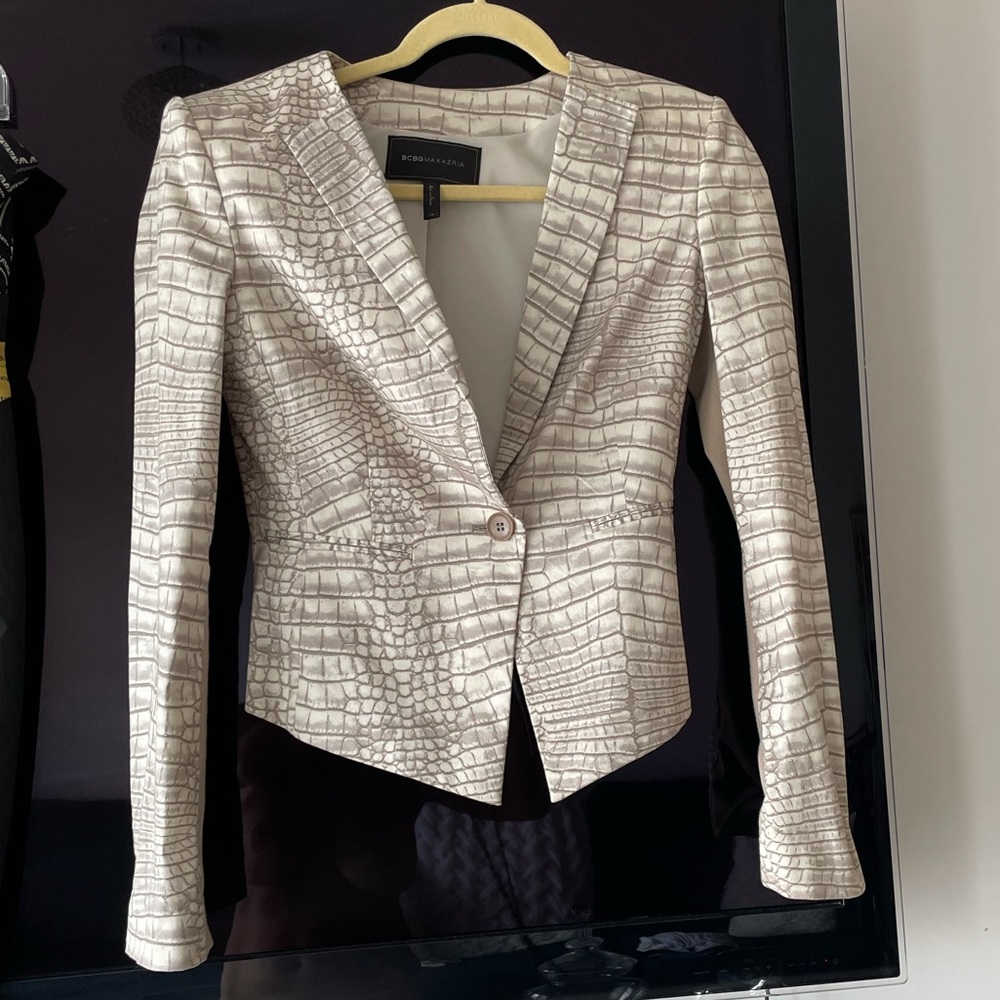 BCBG SNAKE BLAZER JACKET